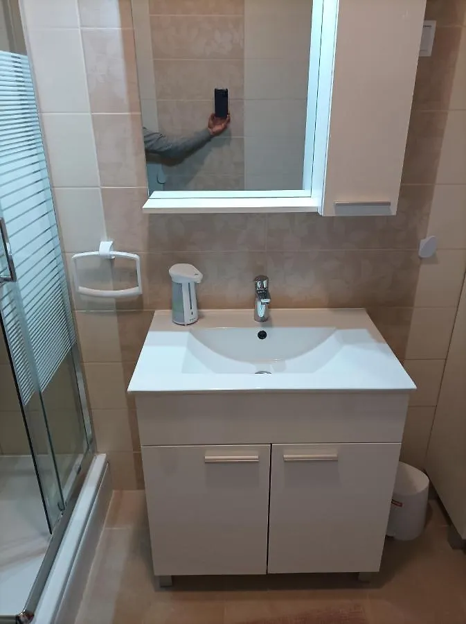 Apartman Periska Vir Apartamento